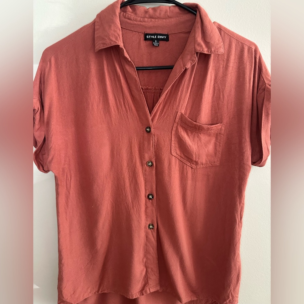 Style Envy Button-Front Short Sleeve Shirt in Rusty Coral